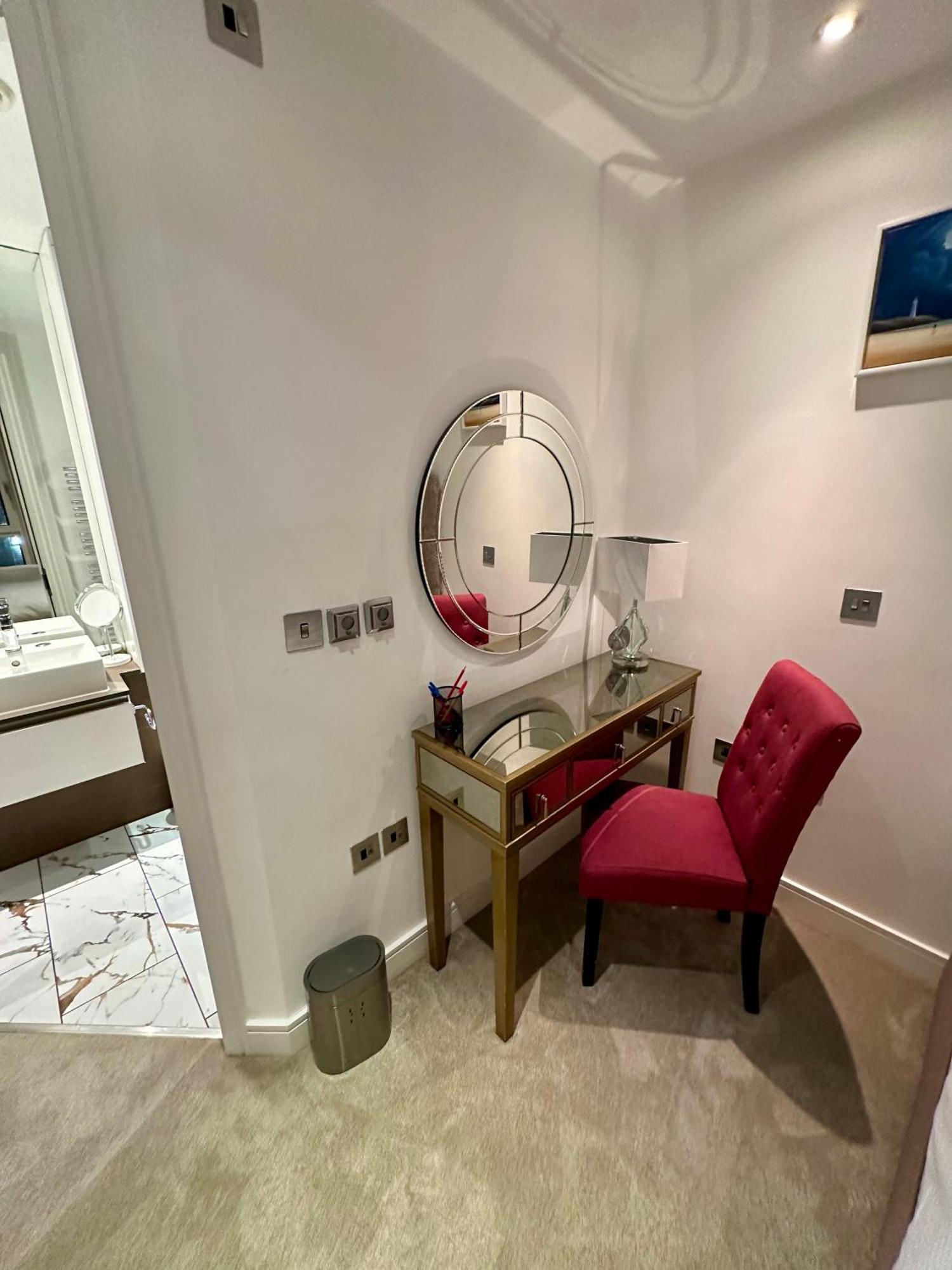 Gunwharf Quays Harbour Apartments Портцмаус Экстерьер фото